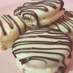 imagem do produto Alfajor Doce de leite Chocolate Branco