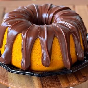 imagem do produto Bolo Cenoura com Brigadeiro Belga Tamanho M