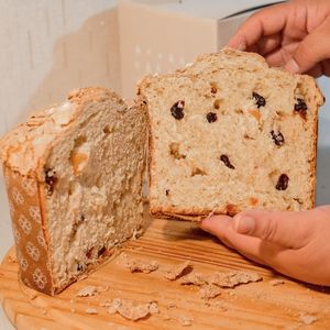 imagem do produto Panetone de Limão Siciliano com Frutas Vermelhas