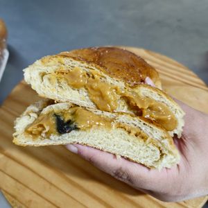 imagem do produto Pão de Natal de Doce de Leite, Coco e Ameixa