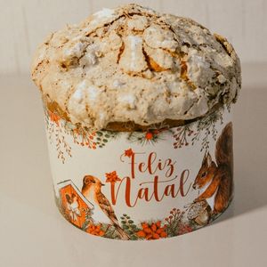 imagem do produto Panetone de Chocolate com Avelã