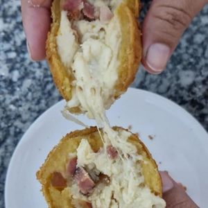 imagem do produto 2 queijos com bacon