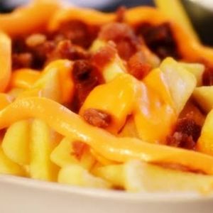 imagem do produto Batata com cheddar e bacon 