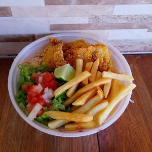 imagem do produto Filé de peixe panga com batata frita e salada verde 