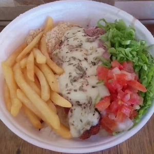 imagem do produto Frango à parmegiana com batata fritas 🍟 