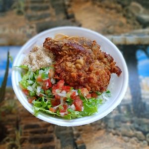 imagem do produto Bife a milanesa com salada verde