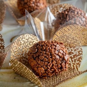 imagem do produto Cento de docinhos 