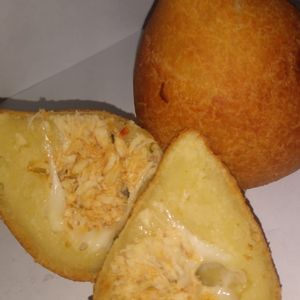 imagem do produto Coxinha de frango com queijo 