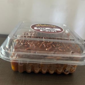 imagem do produto Bolo de cenoura c/ chocolate ( 150g)