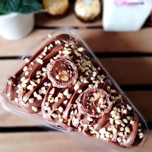 imagem do produto Fatia brownie Supreme Ferrero Rocher 250gr