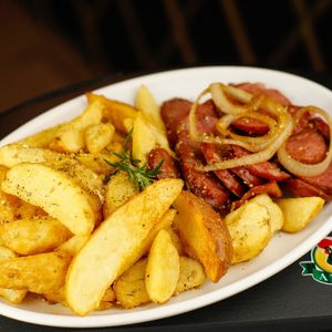 imagem do produto BATATA RÚSTICA COM CALABRESA