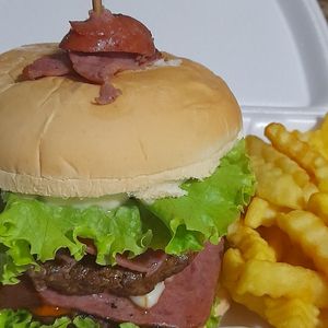 imagem do produto 🍔 Hambúrguer Duplo Recheiada c/Fritas 🍟 
