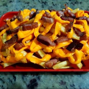 imagem do produto Fritas Com Cheddar e Bacon 