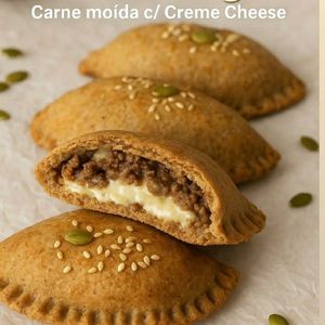 imagem do produto Pastelzinho integral de carne moida e cream cheese 