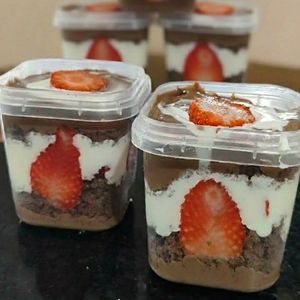 imagem do produto Bolo no pote chocolate.com morango (zero gluten zero açúcar)