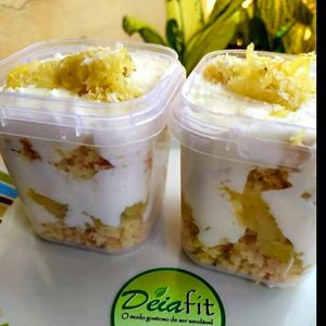 imagem do produto Bolo no pote Abacaxi com doce de leite diet  