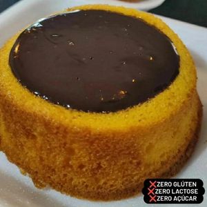 imagem do produto Mini bolo piscina de cenoura+ coca zero 220ml 