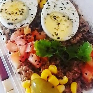 imagem do produto Marmita Fit à Portuguesa Deliciosa, nutritiva e feita com muito carinho! Escolha o seu sabor e aproveite uma refeição saudável e cheia de sabor!