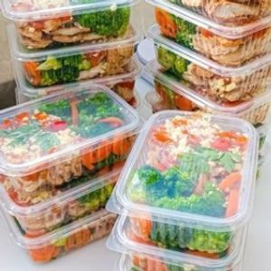 imagem do produto 🍗 Kit Semanal – 5 Marmitas com Frango Porções entre 300g e 350g cada Perfeito para sua semana saudável e prática!