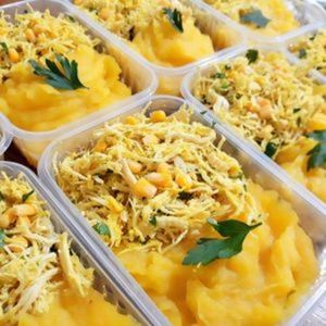 imagem do produto MARMITA FIT 150G FRANGO DESFIADO + 150G CREME DE ABÓBORA