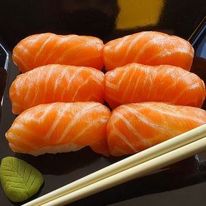 imagem do produto 45- Niguiri Salmão 