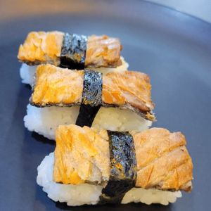 imagem do produto 247- Oniguiri Skin METADE