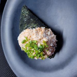 imagem do produto 08- Temaki Salmão Grelhado 