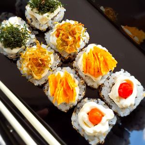 imagem do produto 107- Sushi Salmão Grelhado Especial METADE