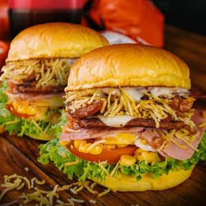 imagem do produto X-TUDO EM DOIS PÃES
