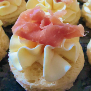 imagem do produto Canapé de Parma e Cream Cheese