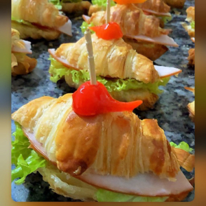 imagem do produto Sanduíche de croissant Peru