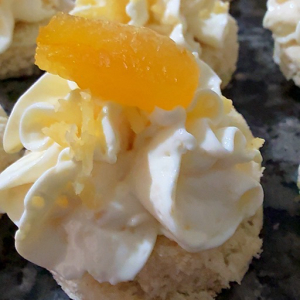 imagem do produto Canapé de parmesão e damasco