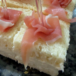 imagem do produto Mini sanduíche de Parma
