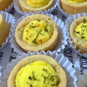 imagem do produto Mini quiche de peito de peru