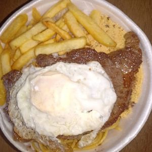 imagem do produto Bife á cavalo c/ fritas