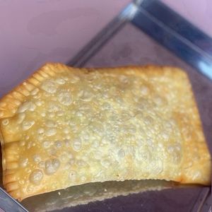 imagem do produto Pastel Frango Com Creme Cheese