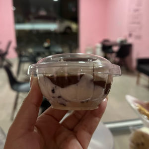 imagem do produto Potinho Brownie Com Kinder Bueno e Nutella