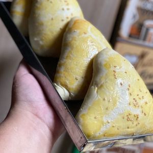 imagem do produto Esfirra Frango Creme Cheese 