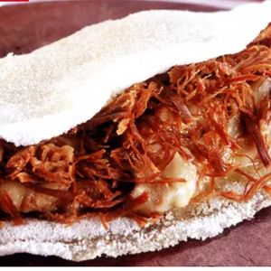 imagem do produto Tapioca Recheada Com Costela E Creme Cheesse