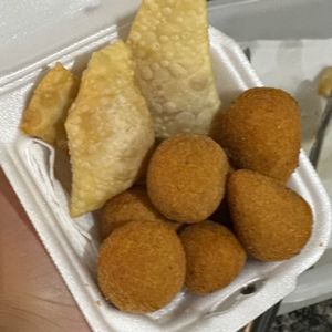 imagem do produto Combo salgados de festa sortidos sabores 