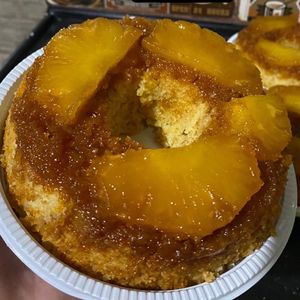imagem do produto Bolo De Abacaxi Caramelizado 