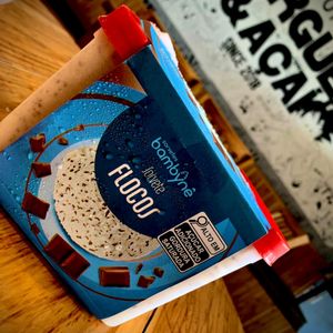 imagem do produto POTE DE 1,5 LITROS FLOCOS 