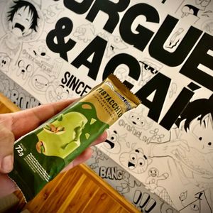 imagem do produto PICOLE PISTACHIO COM RECHEIO DE PISTACHE TRUFADO 