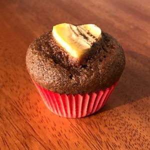 imagem do produto 6 Bolinhos de banana orgânica com cacau 100%, adoçados com uva-passa