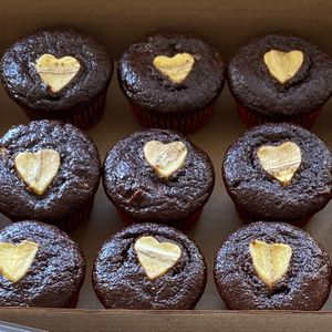 imagem do produto Bolinhos de banana orgânica com cacau 100%, adoçados com uva-passa