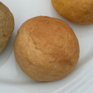 imagem do produto Mini brioche com queijo meia cura