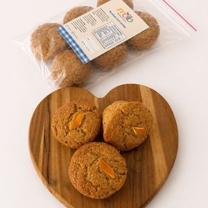 imagem do produto 6 Bolinhos de laranja orgânica adoçado com uva-passa branca