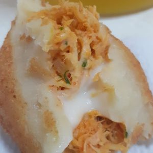 imagem do produto Coxinha de frango com catupiry.