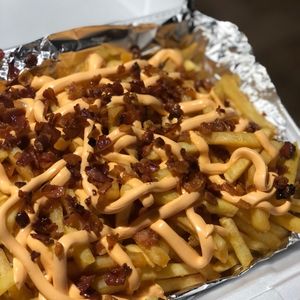 imagem do produto Batata com cheddar e bacon média 