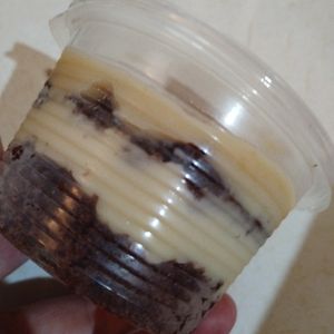 imagem do produto Bolo de pote ( brigadeiro branco )